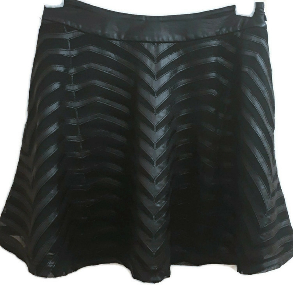 GUESS black leather mesh skirt
